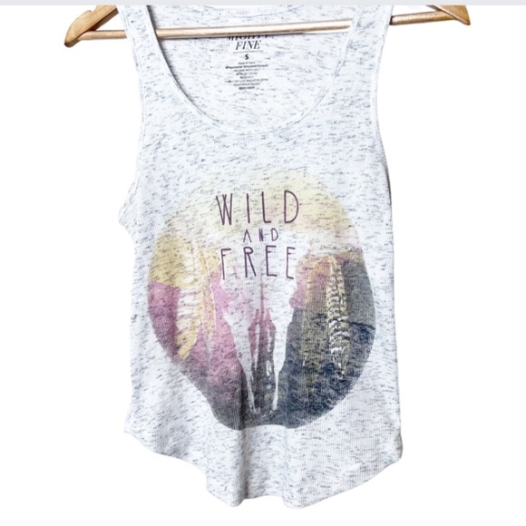 Mighty Fine Women's Gray Heathered Tank Top Wild and Free Graphic Print Size S - Picture 8 of 13
